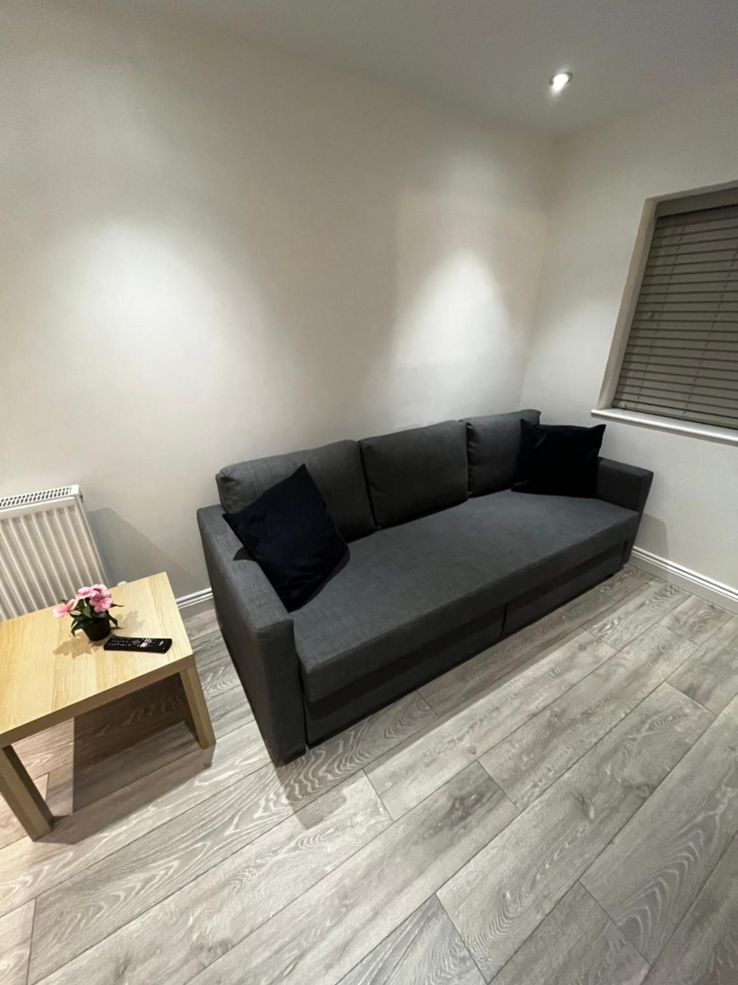 Newly Built One Bedroom Flat In Kidlington, Oxfordshire Exterior photo